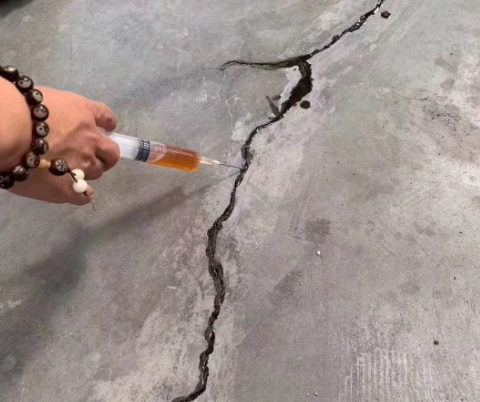 襄城混凝土裂缝修补技术详解​